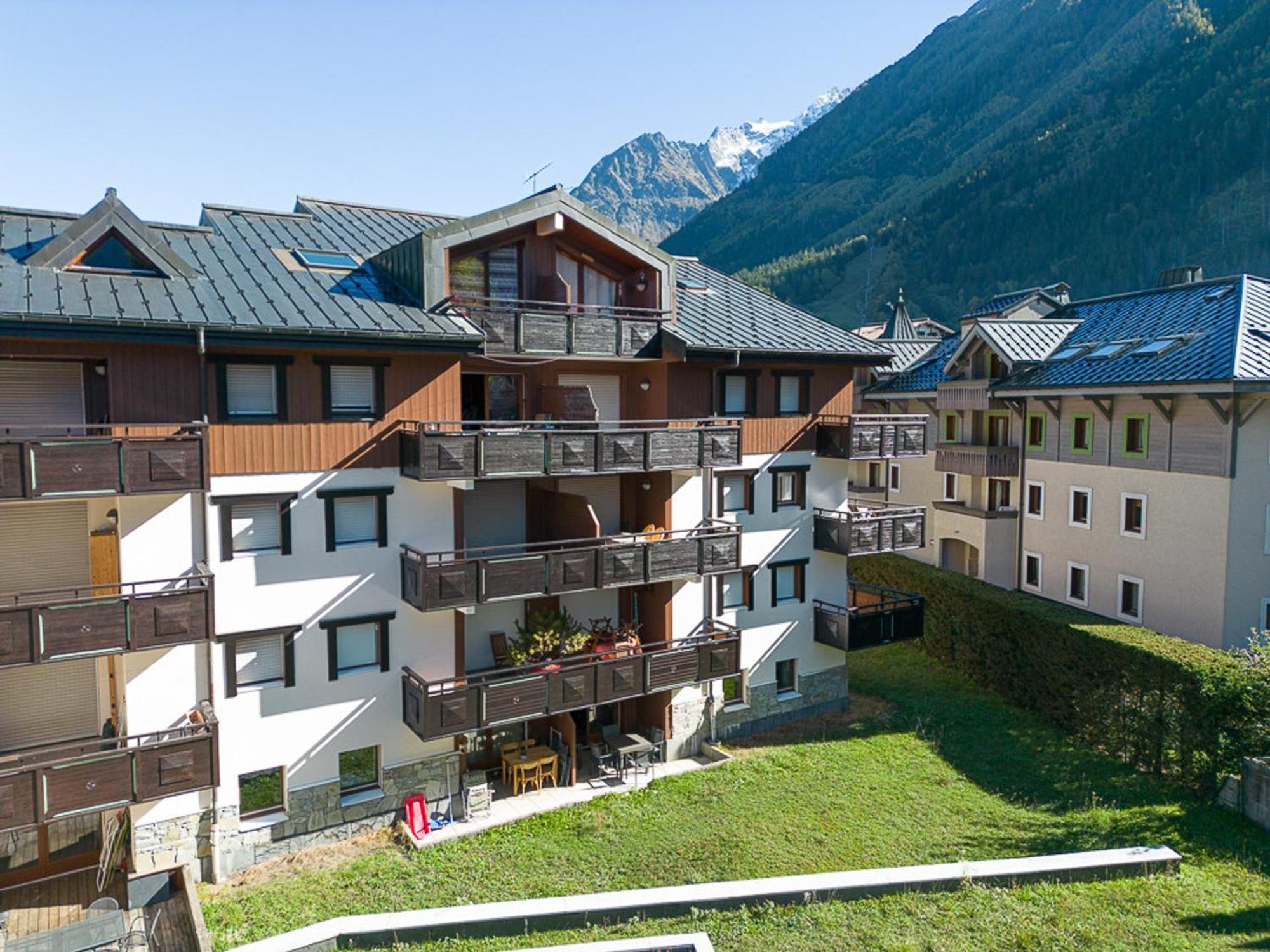 Chic Avec Sauna Et Parking Au Centre De - Fr-1-343-190 Apartamento