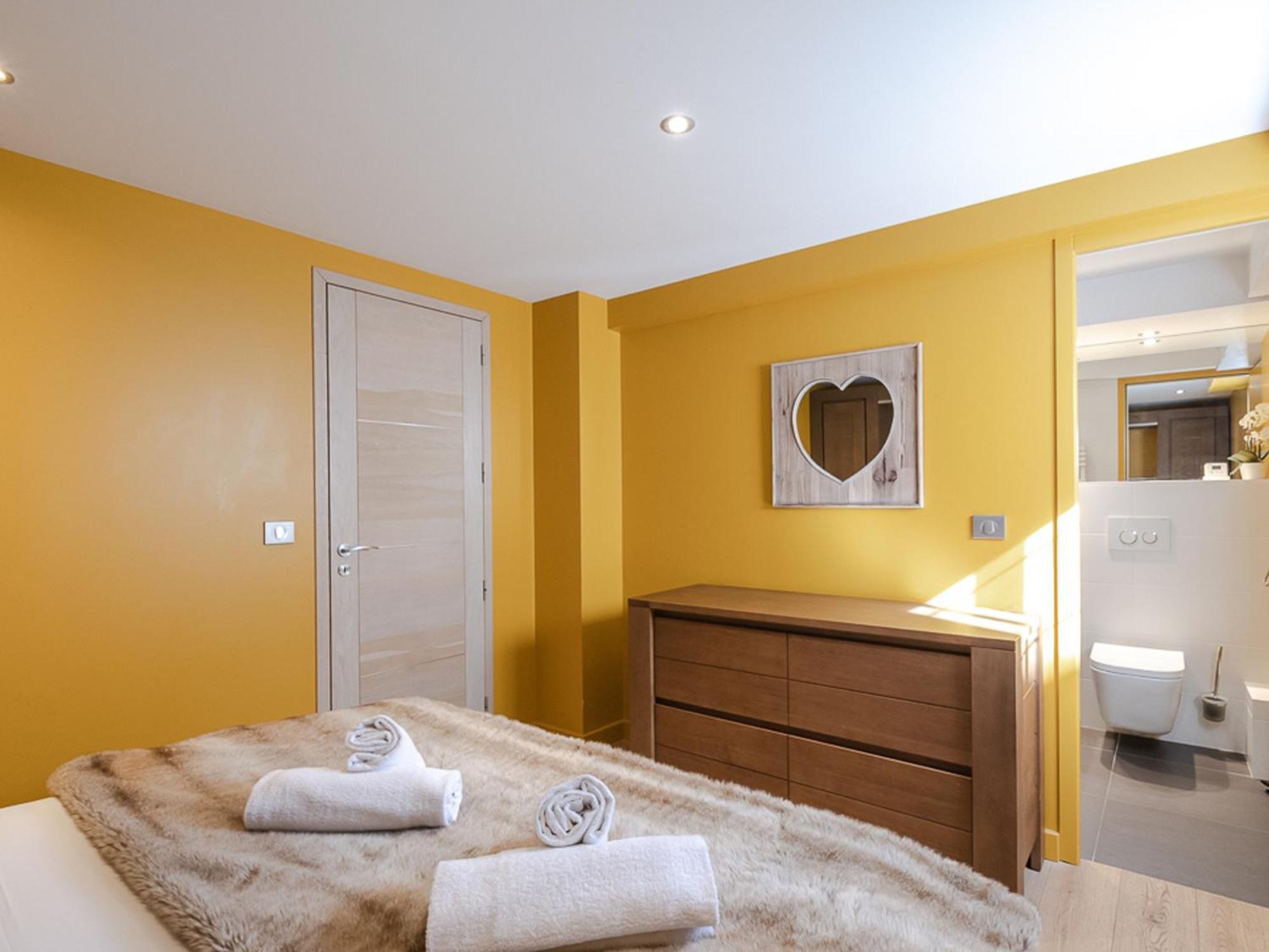 Apartamento Chic Avec Sauna Et Parking Au Centre De - Fr-1-343-190