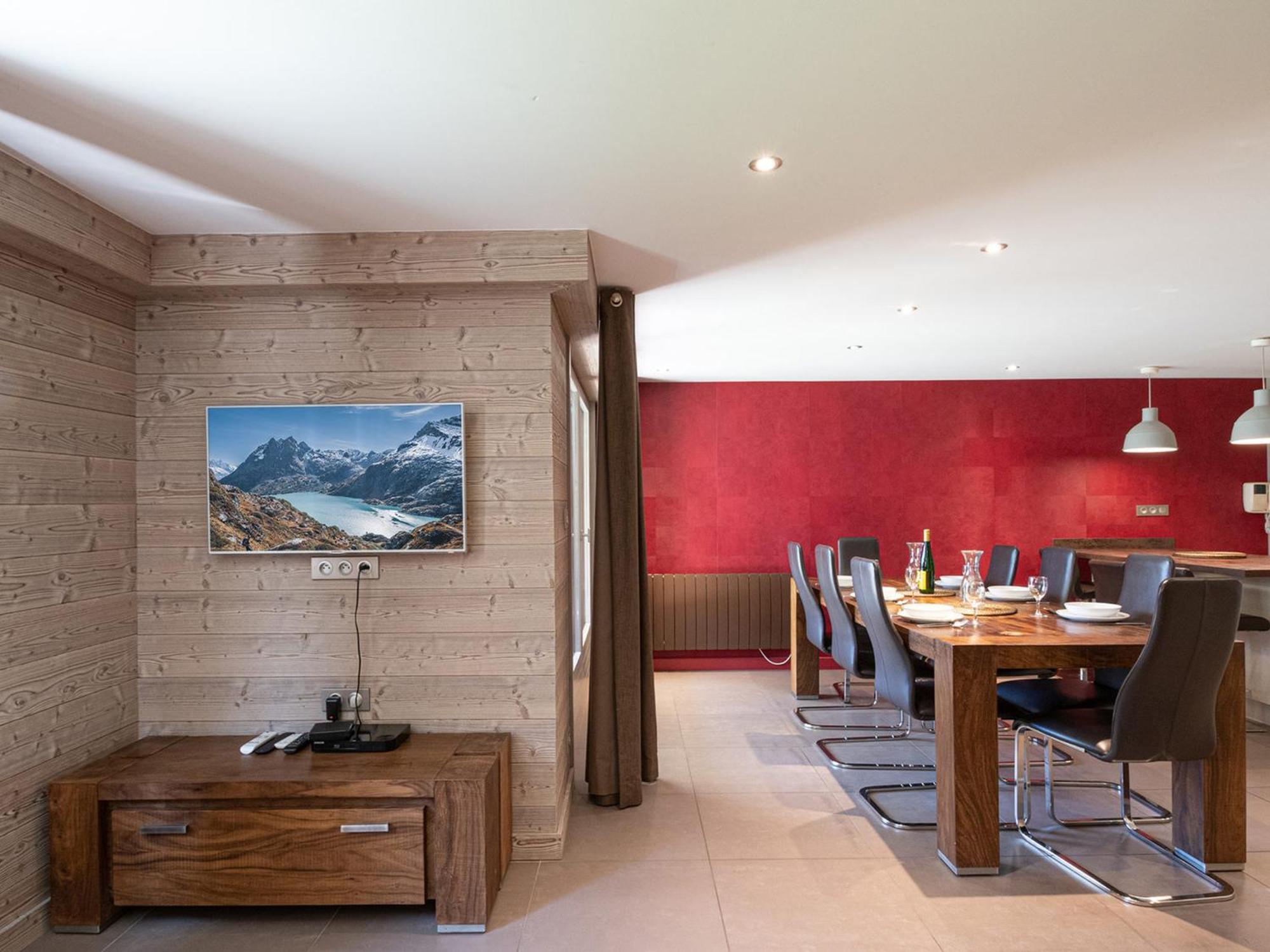 Chic Avec Sauna Et Parking Au Centre De - Fr-1-343-190 Chamonix