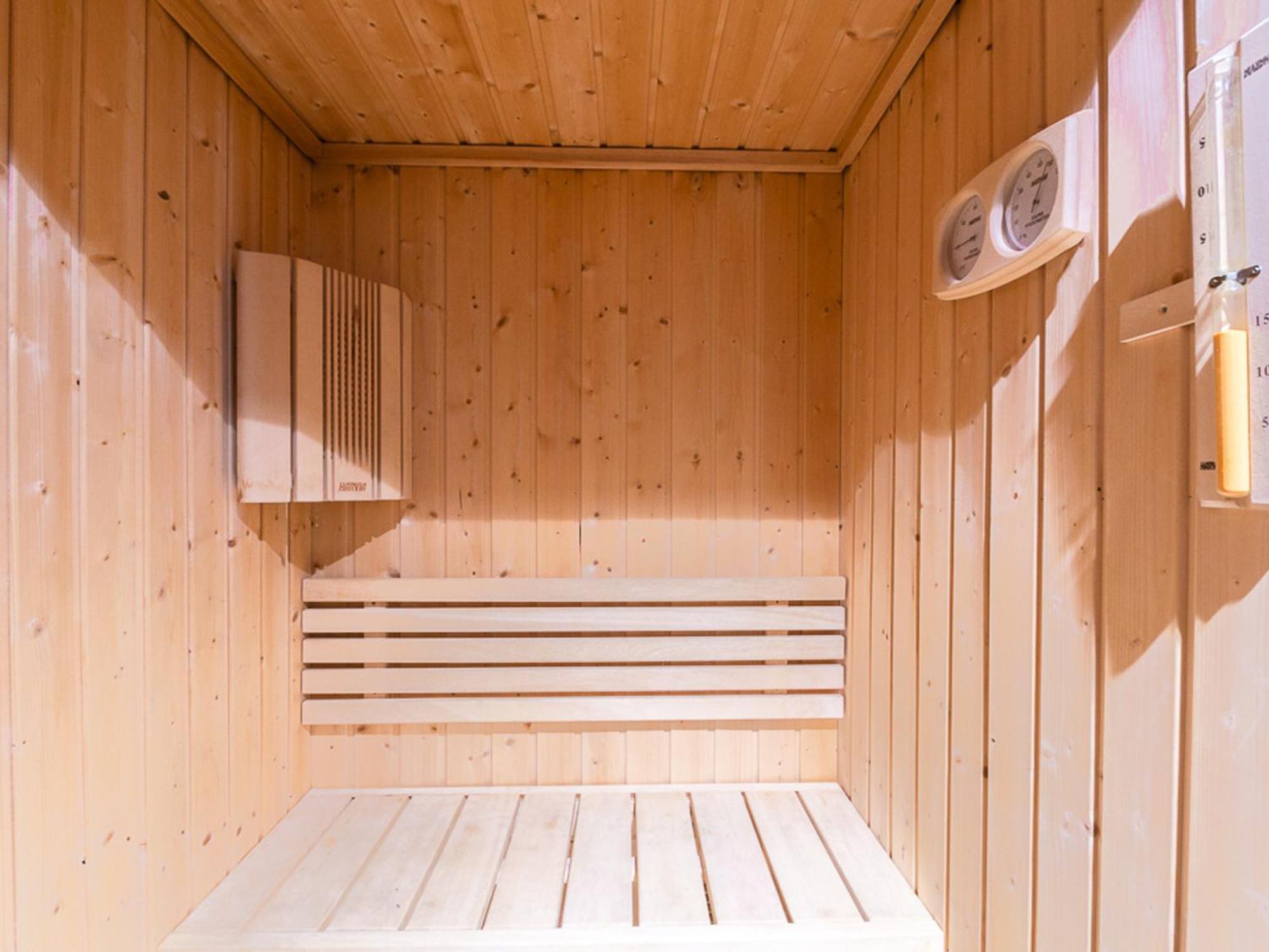 Chic Avec Sauna Et Parking Au Centre De - Fr-1-343-190 Chamonix